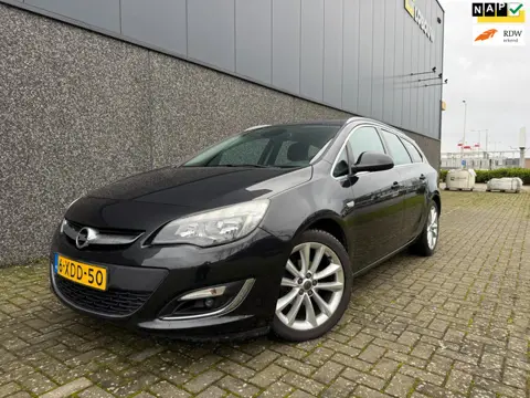 Opel Astra Sports Tourer 1.4 Turbo Cosmo/Dealer onderh/ Toptstaat!