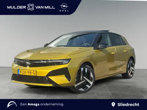 Opel Astra Electric Ultimate EV 58kWh 156pk | NIEUW MODEL! | SCHUIF/KANTELDAK | ALCANTARA/LEDER | NA