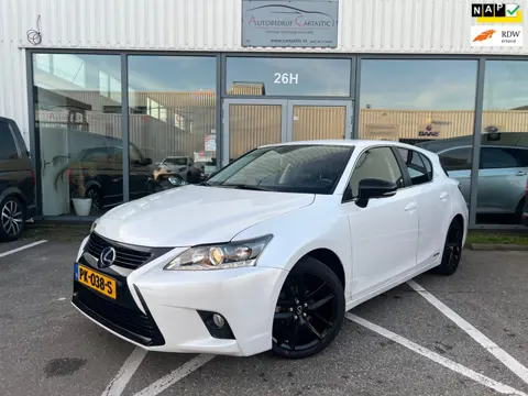 Lexus CT 200h Sport Edition NAVI | HALFLEEF | CLIMA | CRUISE | VOLLEDIG ONDERHOUDEN | NAP | APK |