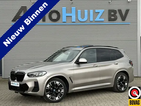 BMW iX3 High Executive 80 kWh SOH 100% M Sport Panoramadak Trekhaak Leder Harman-Kardon 20 inch 360 