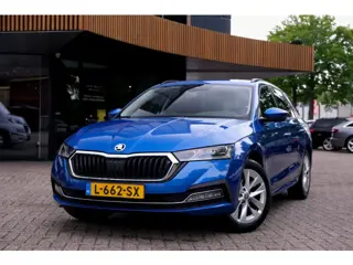 Skoda Octavia Combi 1.5 TSI First Edition|Rijklaar!|Trekhaak|Stoelverwarming|Keyless|Carplay/Android