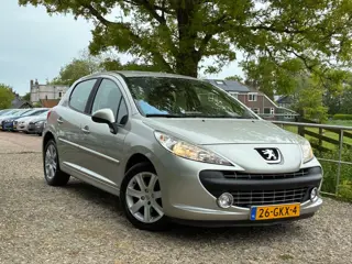Peugeot 207 1.6 VTi XS Pack | Automaat + '' 123.000 KM '' Nu € 3.975,-!!!