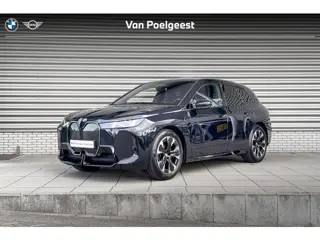 BMW iX xDrive45 101 kWh