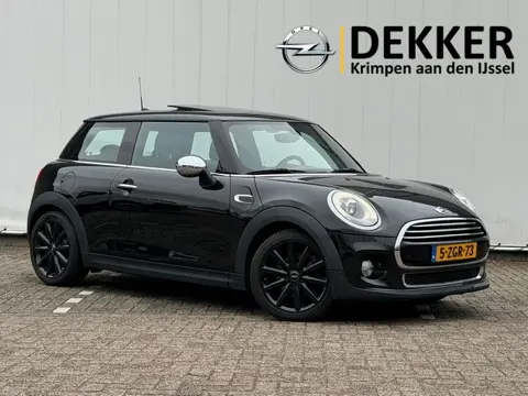 MINI Mini 1.5 Cooper Chili met Panoramadak, Navi, Stoelverwarming, NL-auto, 1e Eigenaar!