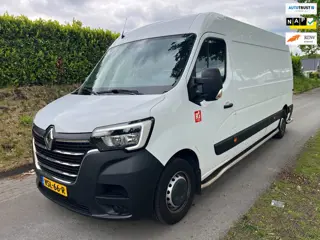 Renault Master T35 2.3 dCi 135 L3H2 Comfort met complete historie, NAP en oa: Euro 6 - Airco - Navi 