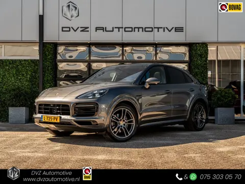 Porsche Cayenne Coupé 3.0 E-Hybrid | Sport Design | Pano | ACC | Chrono | Dealer Ond.