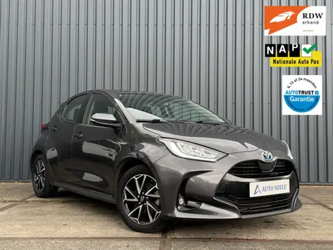 Toyota Yaris 1.5 Hybrid Dynamic 116 pk Trekhaak, Nederlands, LED