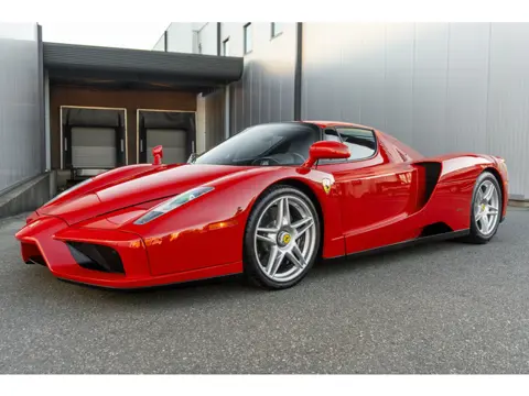 Ferrari Enzo - Rosso Corsa - 1 of 399 (bj 2004)