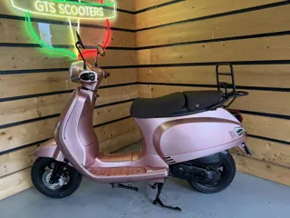 AGM Bromscooter VX50 Injectie (bj 2020, automaat)
