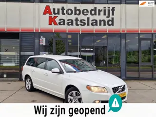 Volvo V70 2.4 d5 Kinetic - Clima - Cruise -
