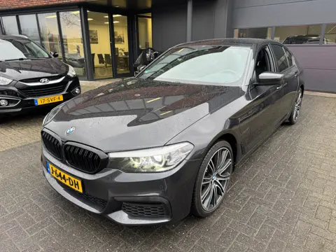 BMW 5-serie 530e iPerformance Executive COMFORTSTOELEN DEALER ONDERHOUDEN ORIG NL