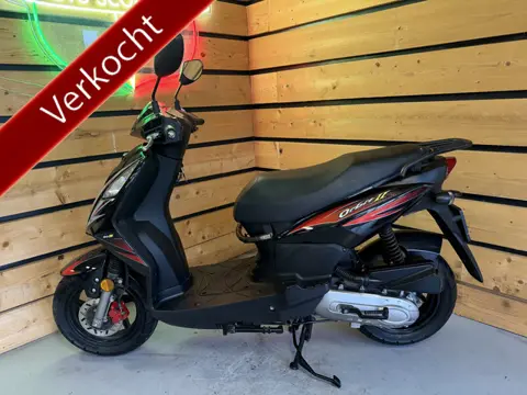 SYM Snorscooter Orbit ll (bj 2010, automaat)