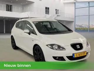 Seat Leon 1.4 5DRS| AIRCO| NIEUWE APK| CRUISECONTROL| PARKEERSENSOREN| VELGEN