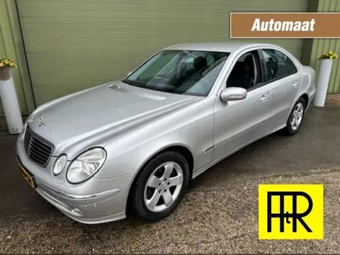 MERCEDES-BENZ E-KLASSE 200 K Avantgarde Automaat