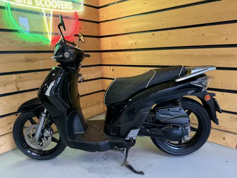 Kymco Bromscooter People S (bj 2012, automaat)