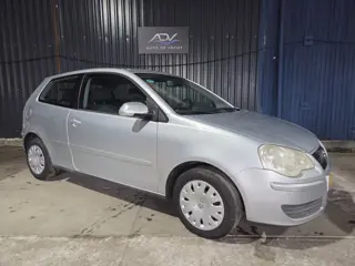 Volkswagen Polo 1.4-16V Turijn NIEUWE KOPPELING - AIRCO -