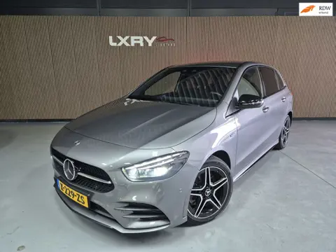 Mercedes-Benz B-klasse 250 e Business Solution AMG Limited | Clima | Camera | Navi | Stoelverwarming