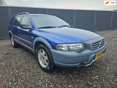Volvo V70 Cross Country 2.4 T Geartr. Comf.AWD OCEAN RACE