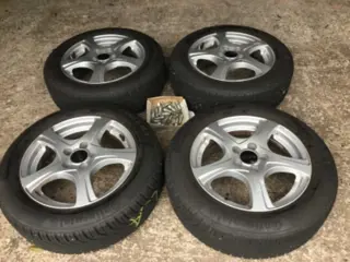 Winterbanden op siervelgen Audi A1