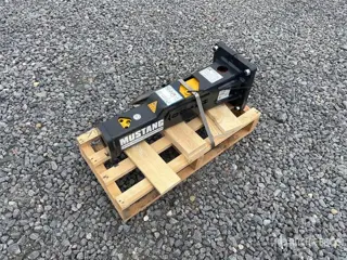 Mustang HM100 (bj 2026)