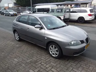 SEAT Ibiza 1.4-16V Sensation (bj 2006)