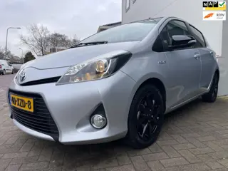 Toyota Yaris 1.5 Full Hybrid Dynamic/Pano/Navi/Camera/Led/Cruise-c/Climate-c/keyless