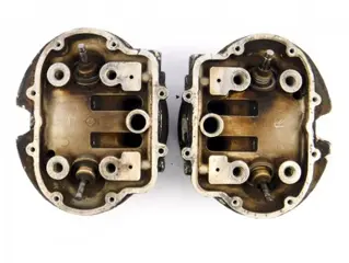 Used cilinderkopset v7700 met t3 kleppen