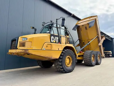 Cat 730C2 (bj 2016)