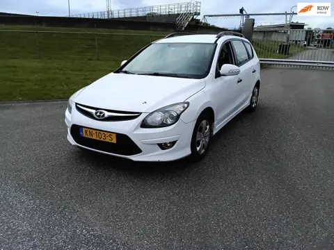Hyundai I30 CW 1.6 CRDi Active ZOMEEPRIJS