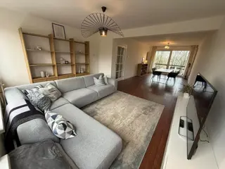 Woning aan de Van Nijenrodeweg te Amsterdam