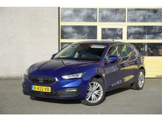 SEAT Leon 1.5 eTSI 150PK! Automaat 5drs Style Launch Edition BJ2021 Lmv 17" | Led V+A | Pdc | Navi |