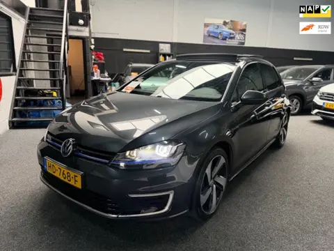 Volkswagen Golf 1.4 TSI GTE/Pano