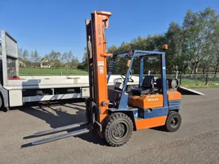 TOYOTA 5FG30 LPG 3 Ton  mast: 3F600