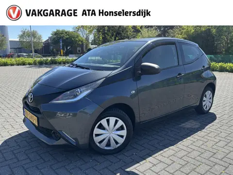 Toyota Aygo 1.0 VVT-i x-fun | Airco | Bluetooth | Limiter |