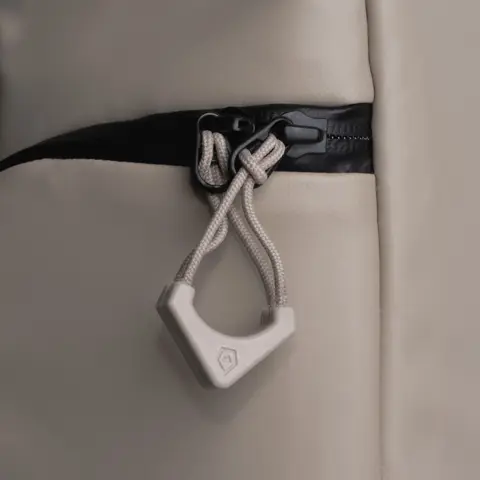 WANDRD Worryless Zipper Puller Yuma Tan