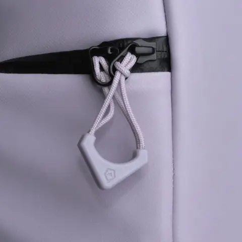 WANDRD Worryless Zipper Puller Uyuni Purple