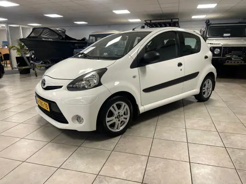 Toyota Aygo 1.0 VVT-i Now Airco 5 deurs