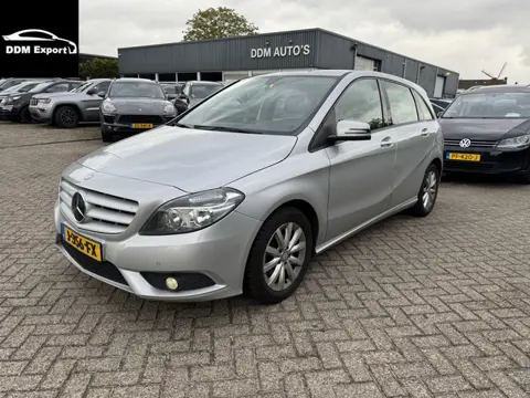 Mercedes-Benz B-Klasse 180 CDI Ambition | Navi | Clima | Stoelverwarming | Parkeersensoren | Lichtme