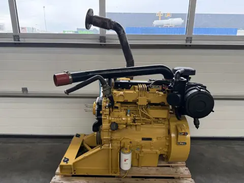 Caterpillar C4.4 Perkins 1104C-44TA Diesel Engine 97 kW 130 PK Motor