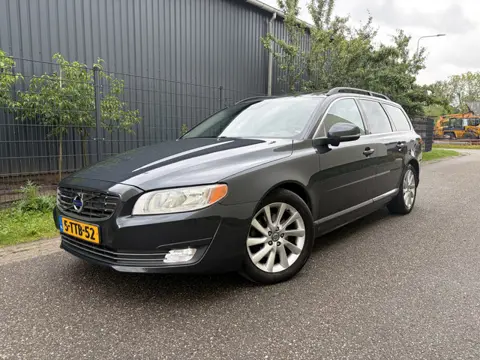 Volvo V70 1.6 D2 Nordic+ / AUTOMAAT / LEER / SCHUIFDAK / NAVI / CRUISE