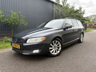 Volvo V70 1.6 D2 Nordic+ / AUTOMAAT / LEER / SCHUIFDAK / NAVI / CRUISE
