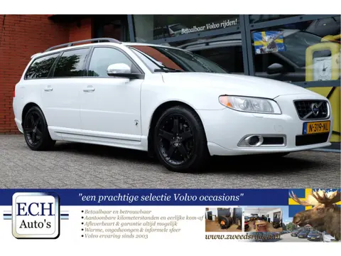 Volvo V70 2.5T 231 pk R-Design, Schuifdak, Leer, Trekhaak
