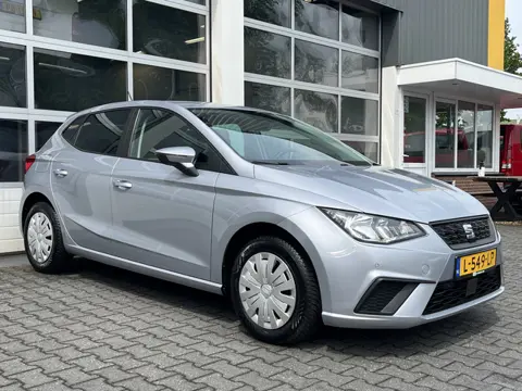 SEAT Ibiza 1.0 TSI Style Business Airco Cruise controle Apple carplay Trekhaak 1000kg trekgewicht Te
