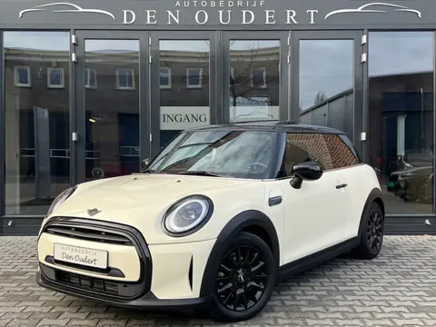 MINI Mini 1.5 Cooper Classic AUT. PANO / CARPLAY / LEER / LED 2022