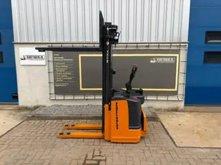 VS-22887 Elektrische triplex stapelaar Still 4940mm