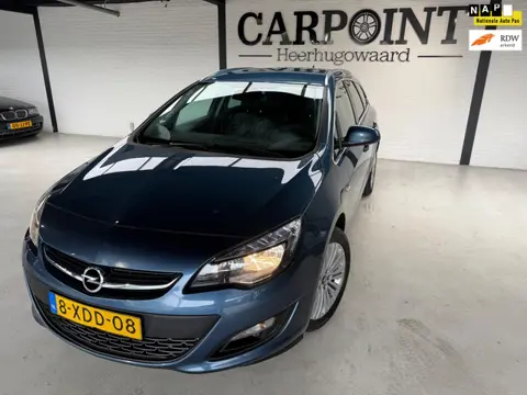 Opel Astra Sports Tourer 1.4 Turbo Design Edition 2014 Camera Navi Half Leder Clima Cruise