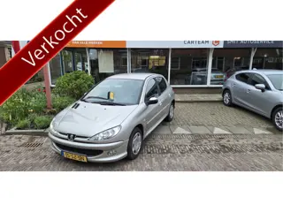 Peugeot 206 1.4 Air-line 3 5drs Distributie en koppeling 2024 vervangenTrekhaak
