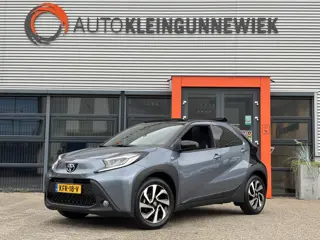 Toyota Aygo X 1.0 VVT-i S-CVT Envy / Schuifdak / Stoelverwarming / Automaat / Cruise Control / Apple