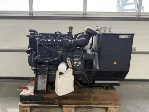 Lister Petter DWS4A Stamford 35 kVA generatorset (bj 2012)
