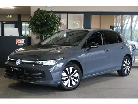Volkswagen Golf 8.5 1.5 eTSI DSG 150PK Goal Edition Navi Camera Trekhaak Led ACC